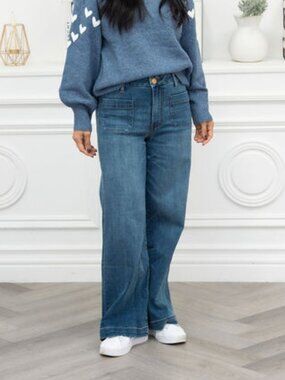 Meg Wide Leg Jeans w/ Patch Pockets